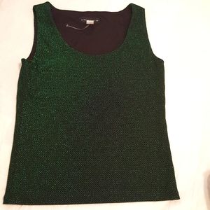 Simply styled glittery green holiday top size MP